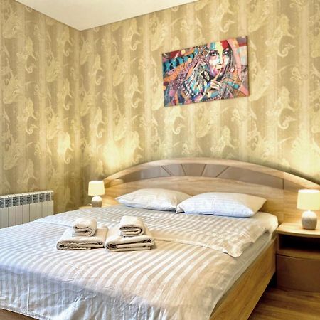Apartpoltava Новий Будинок, В Самому Центрі 2-Окремі Кімнати, Панорамний Балкон Kültér fotó