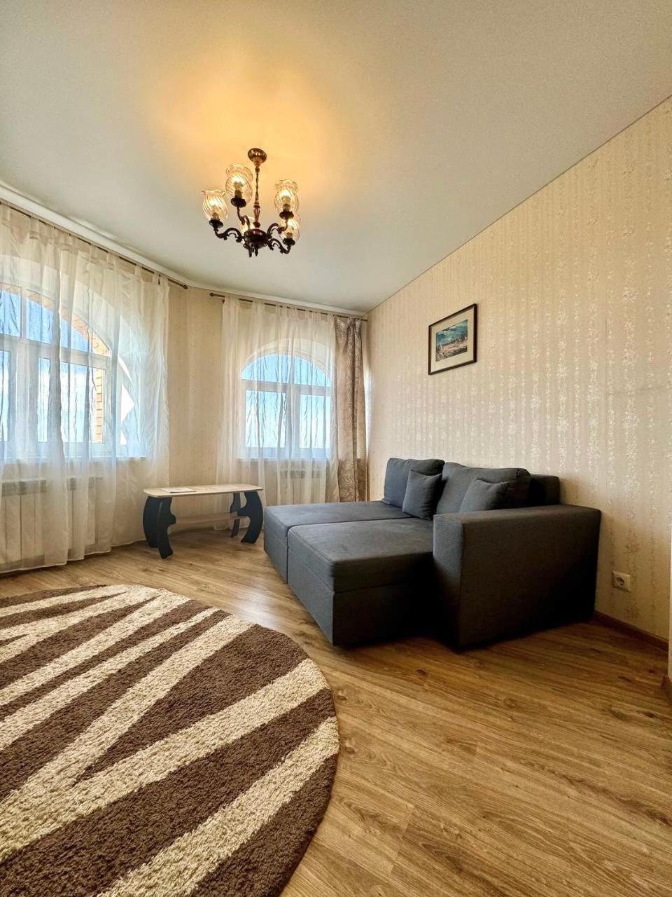 Apartpoltava Новий Будинок, В Самому Центрі 2-Окремі Кімнати, Панорамний Балкон Kültér fotó