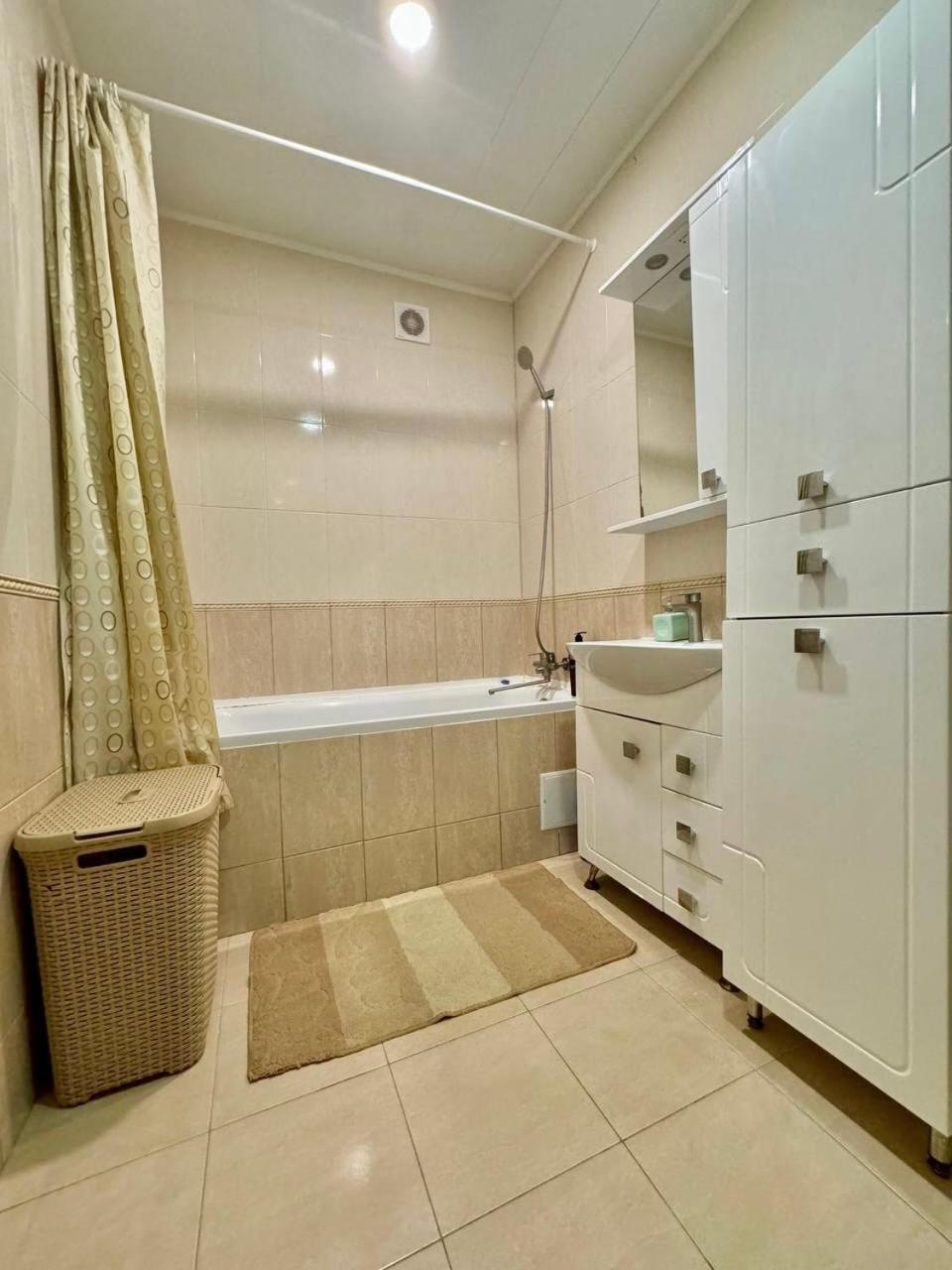 Apartpoltava Новий Будинок, В Самому Центрі 2-Окремі Кімнати, Панорамний Балкон Kültér fotó